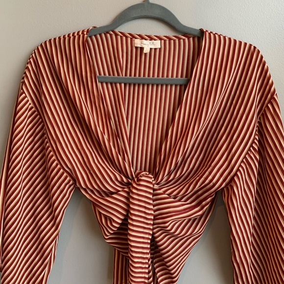 ❣️Striped Wrap Top❣️ - Picture 2 of 4